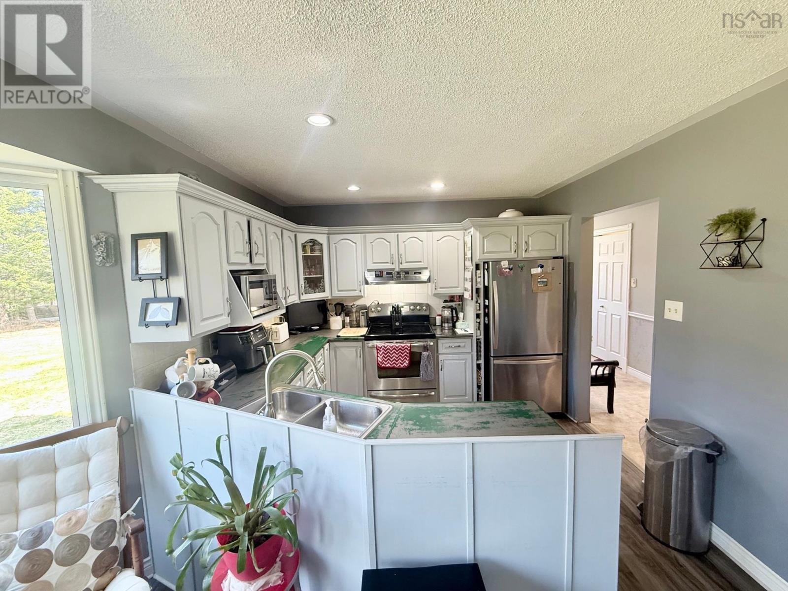 Property 6 of 29 of 7514 Highway 3