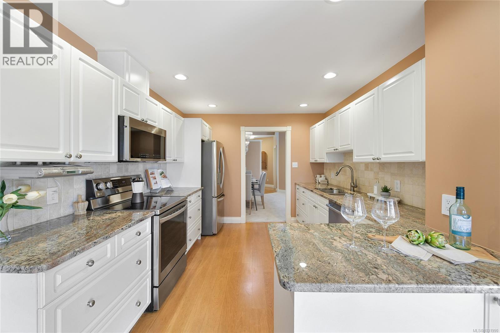 #13 520 MARSETT PL - 7