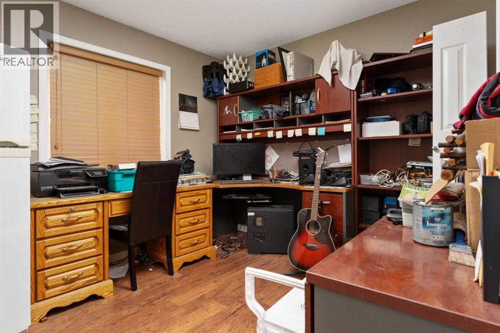 43440 RANGE ROAD 113 - 20