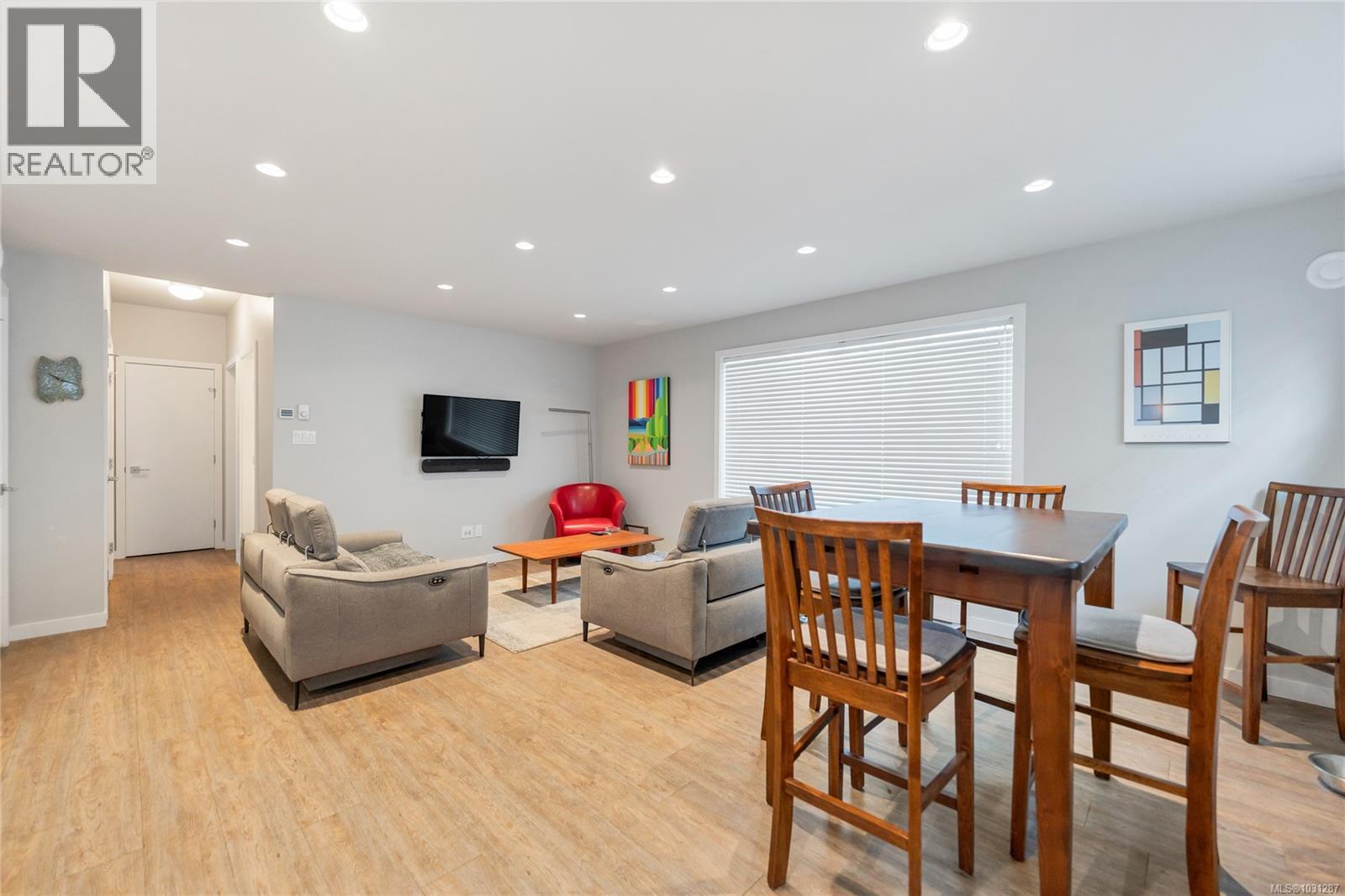  4345 Shelbourne Street, Saanich