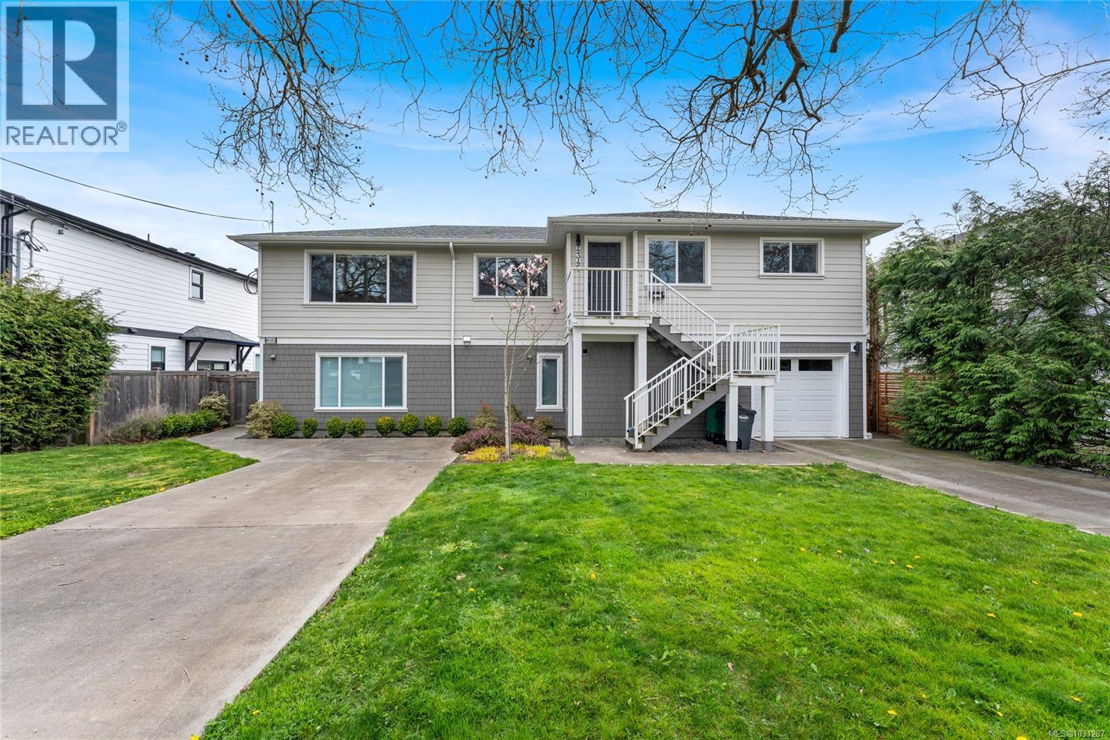  4345 Shelbourne Street, Saanich