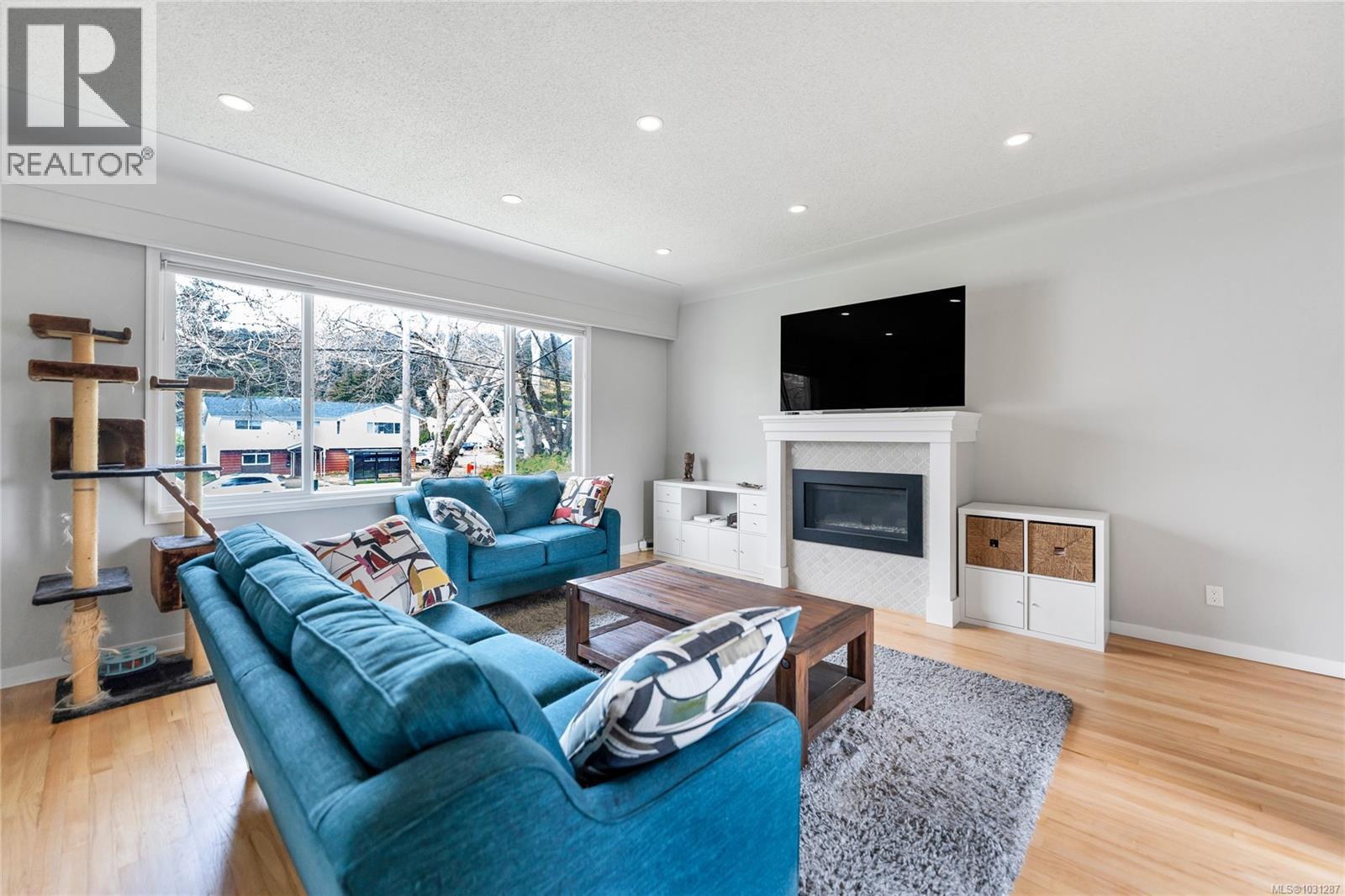  4345 Shelbourne Street, Saanich