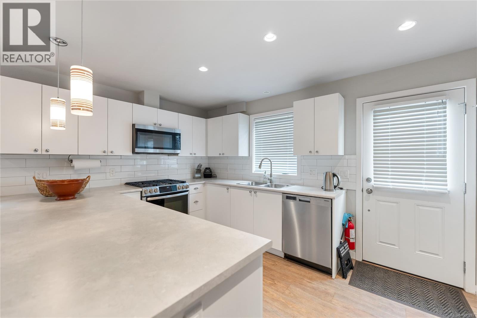  4345 Shelbourne Street, Saanich