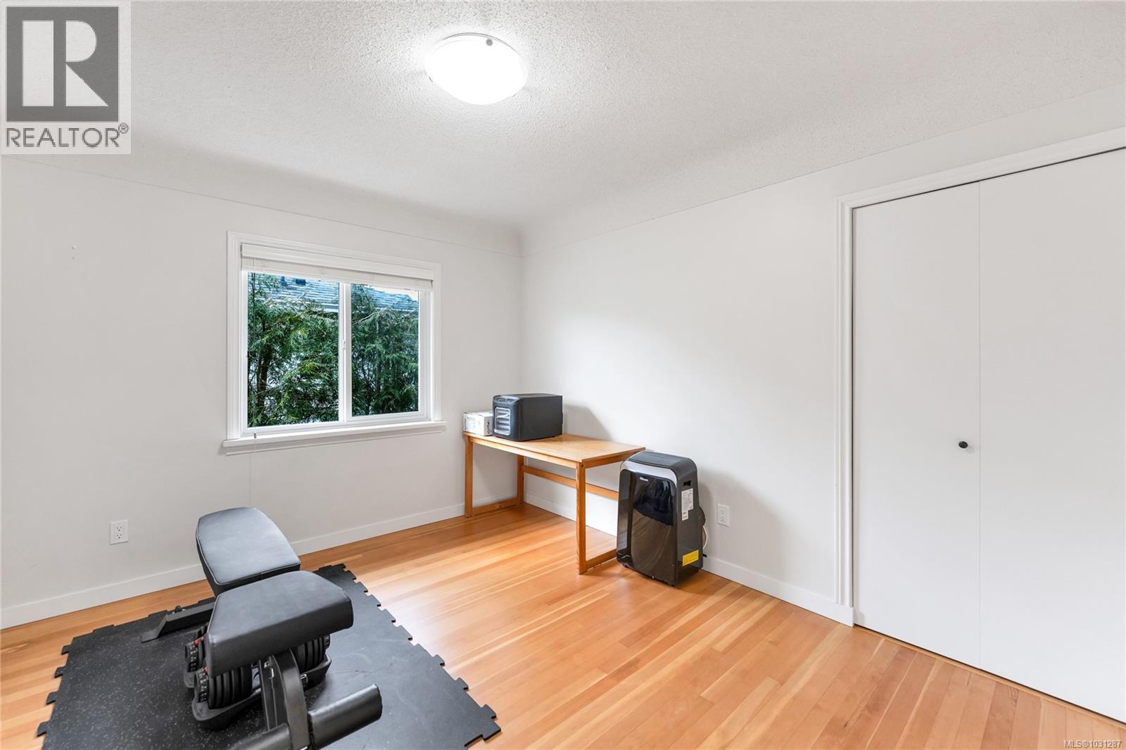  4345 Shelbourne Street, Saanich