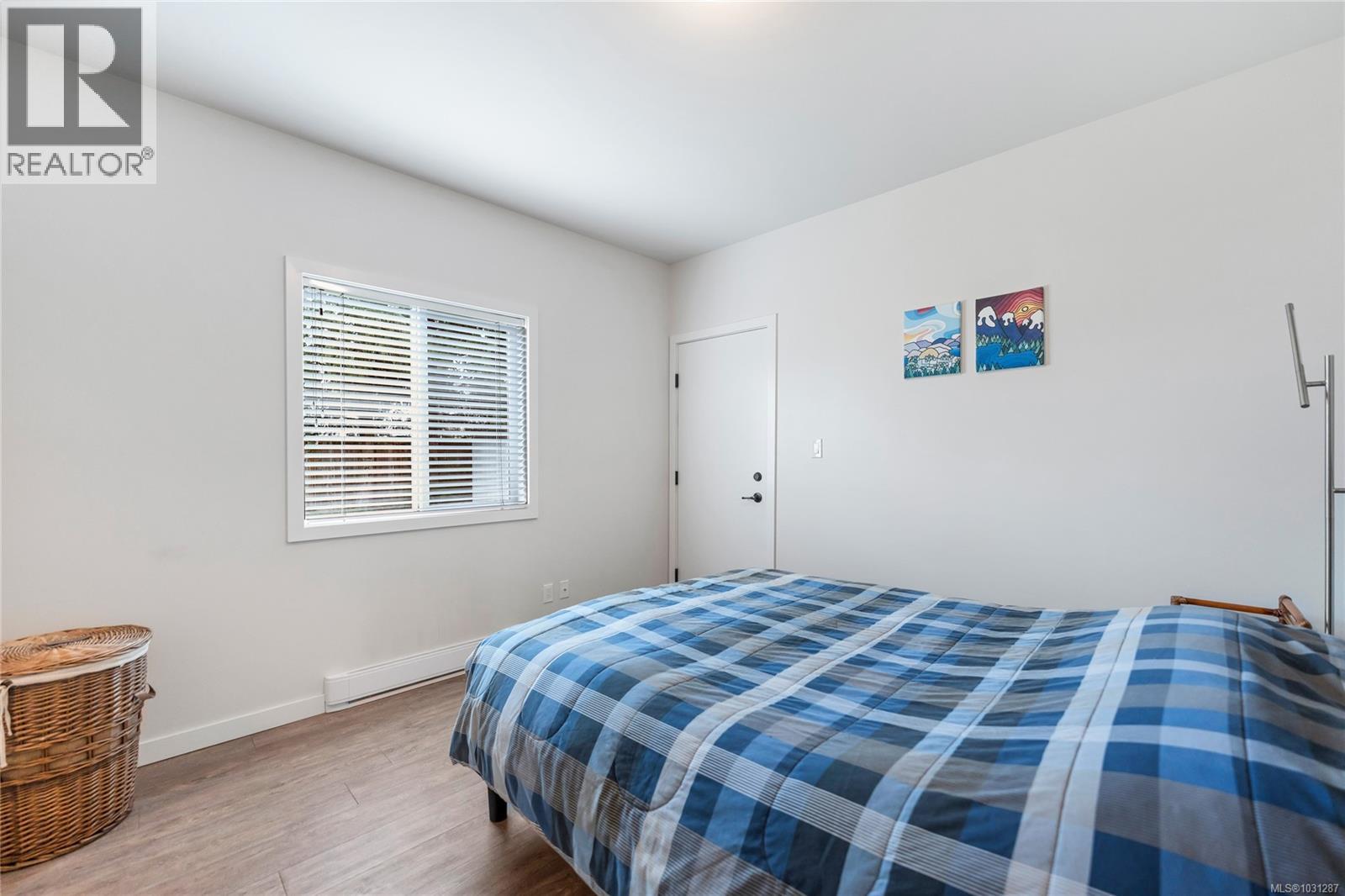  4345 Shelbourne Street, Saanich