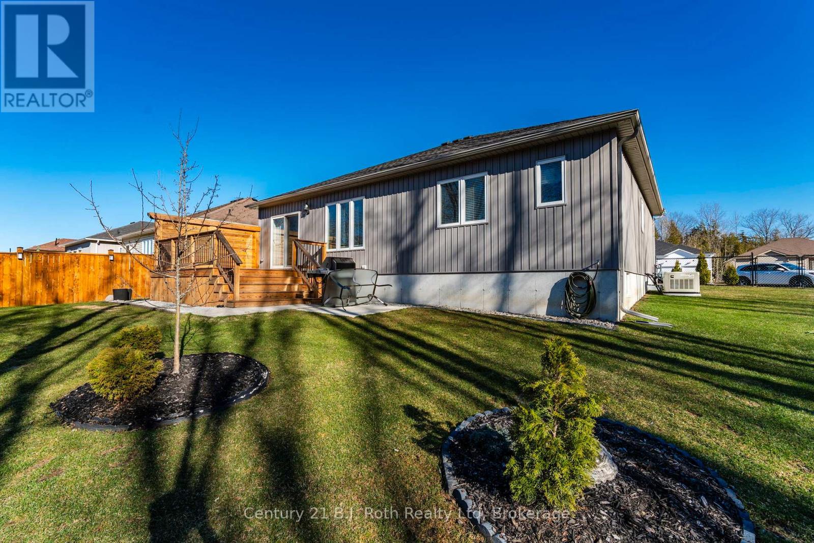 54 RALPH DALTON BOULEVARD - 26