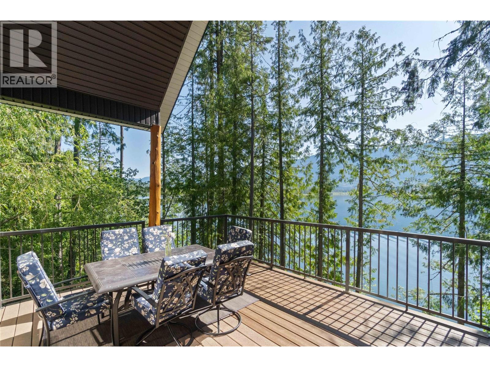 #12 & 13 9000 SEYMOUR ARM MAIN FSR - 44