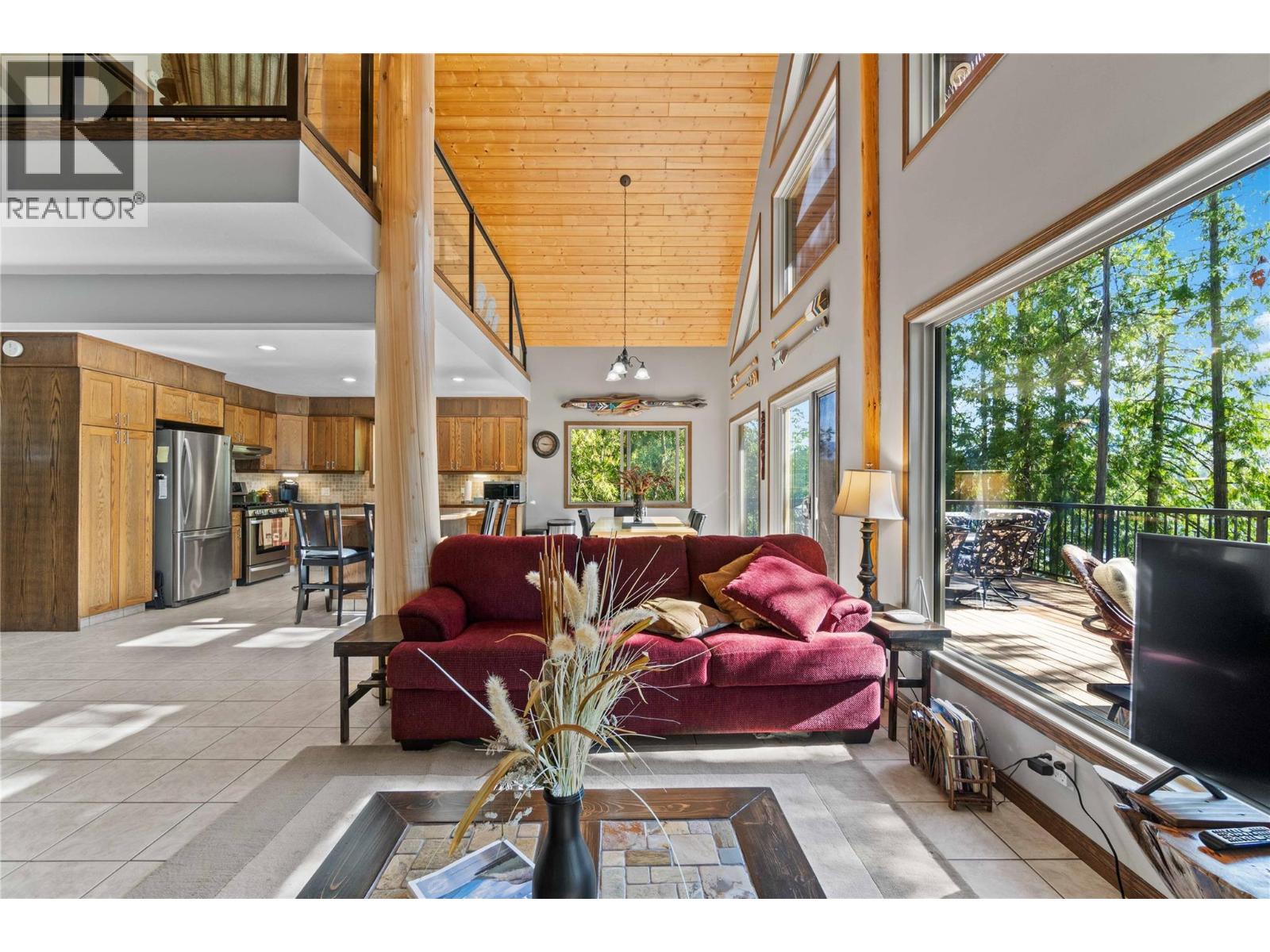 #12 & 13 9000 SEYMOUR ARM MAIN FSR - 11