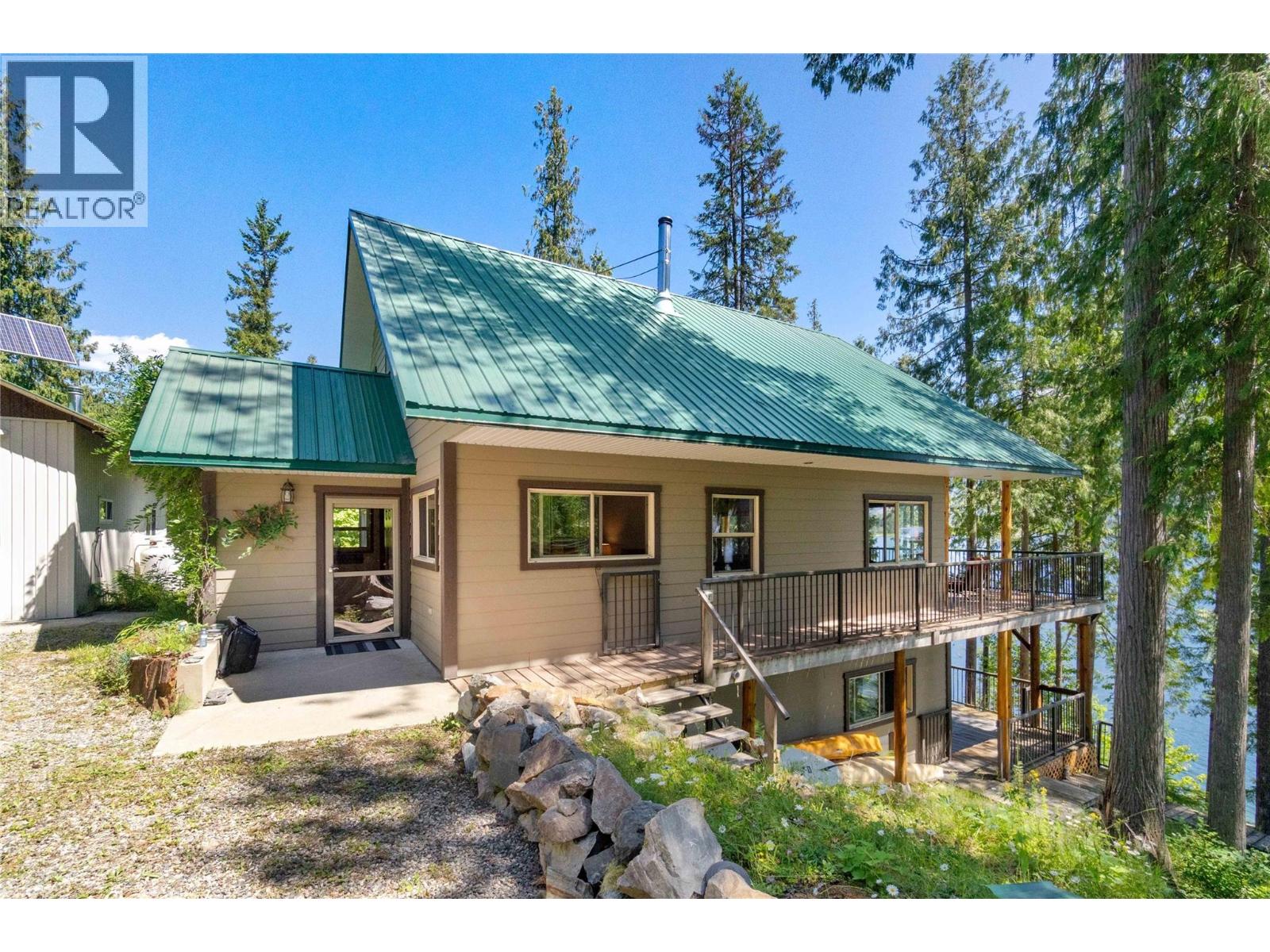 #12 & 13 9000 SEYMOUR ARM MAIN FSR - 62