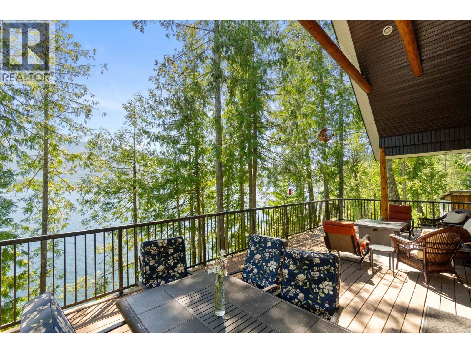 #12 & 13 9000 SEYMOUR ARM MAIN FSR - 43