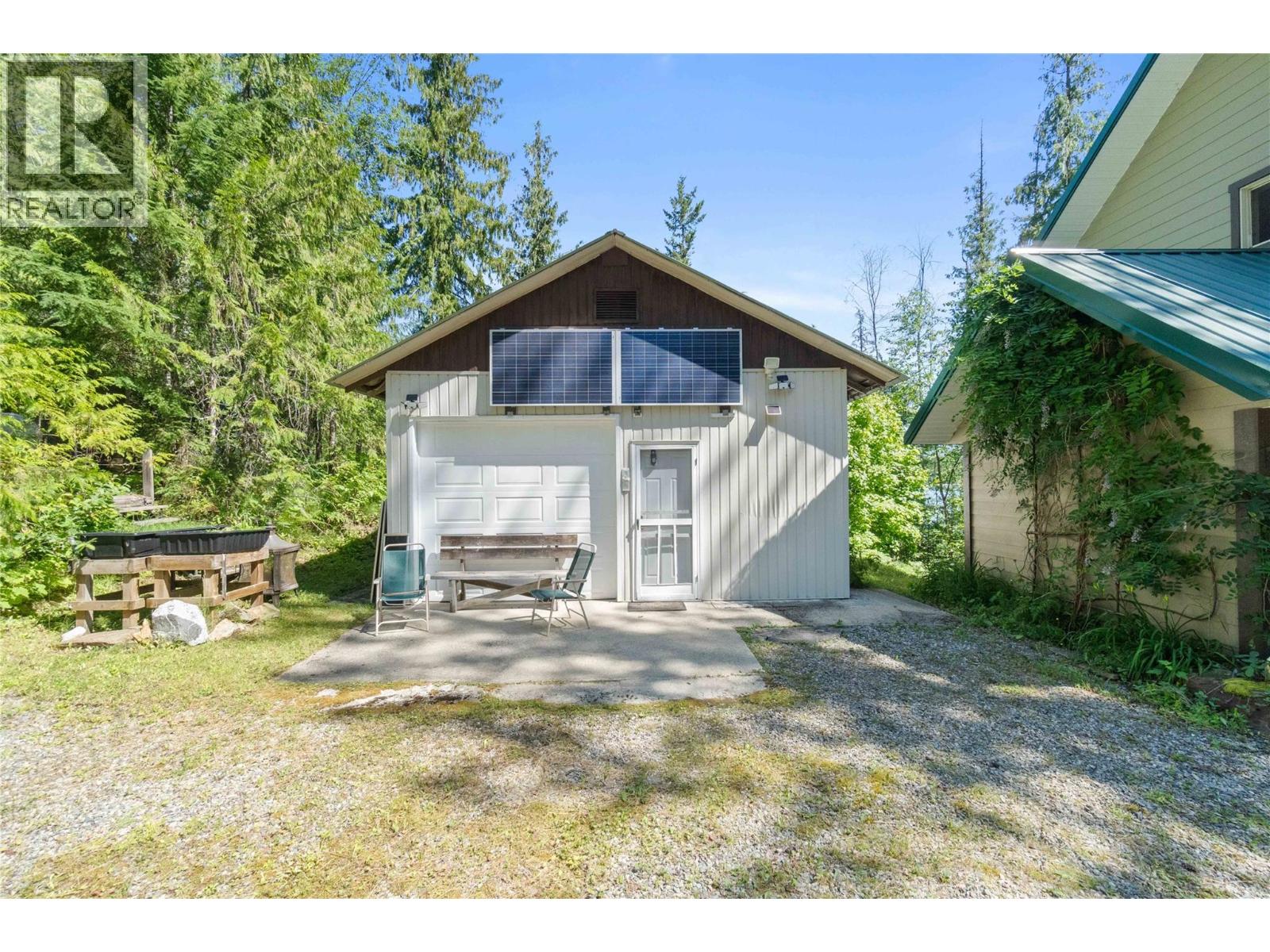 #12 & 13 9000 SEYMOUR ARM MAIN FSR - 63