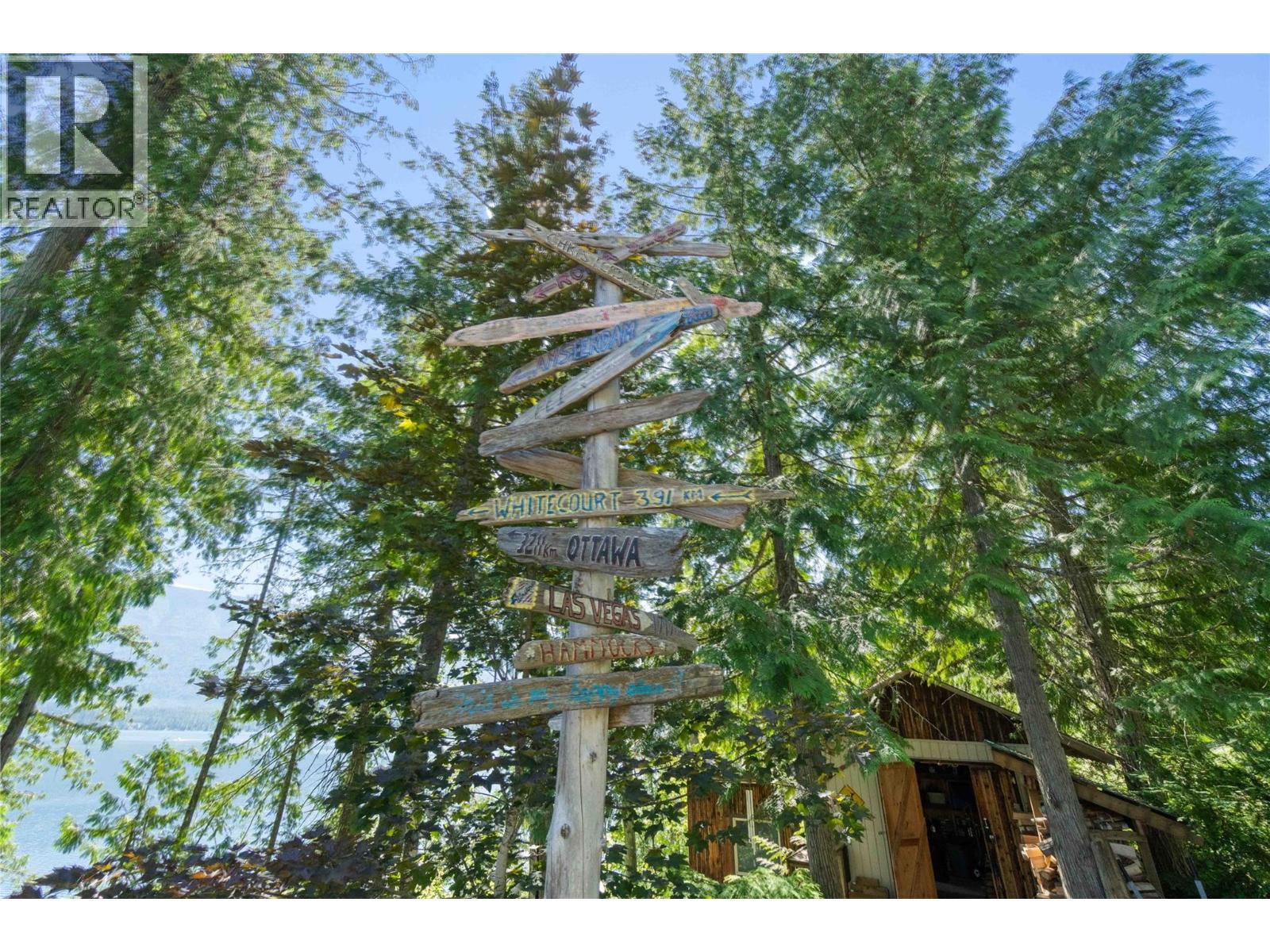 #12 & 13 9000 SEYMOUR ARM MAIN FSR - 70