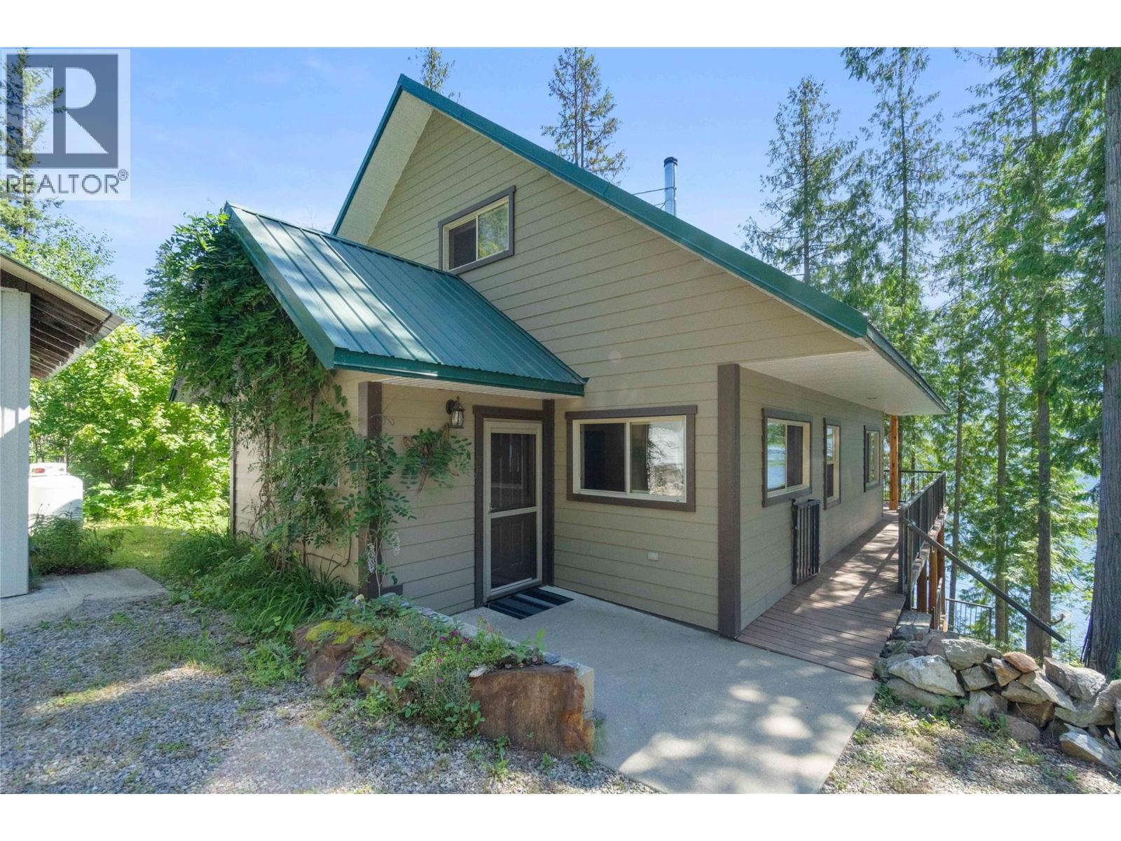 #12 & 13 9000 SEYMOUR ARM MAIN FSR - 61