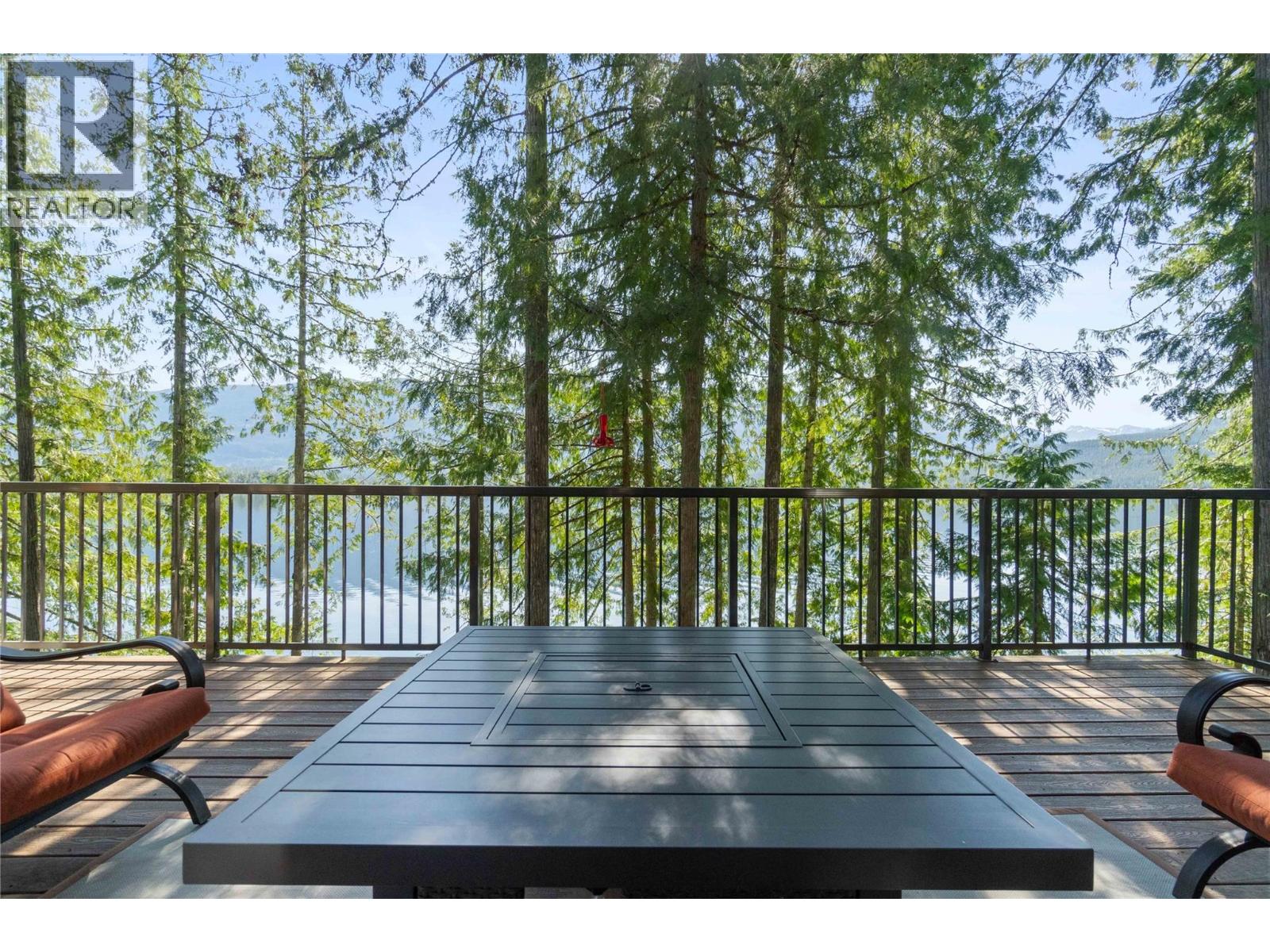 #12 & 13 9000 SEYMOUR ARM MAIN FSR - 40