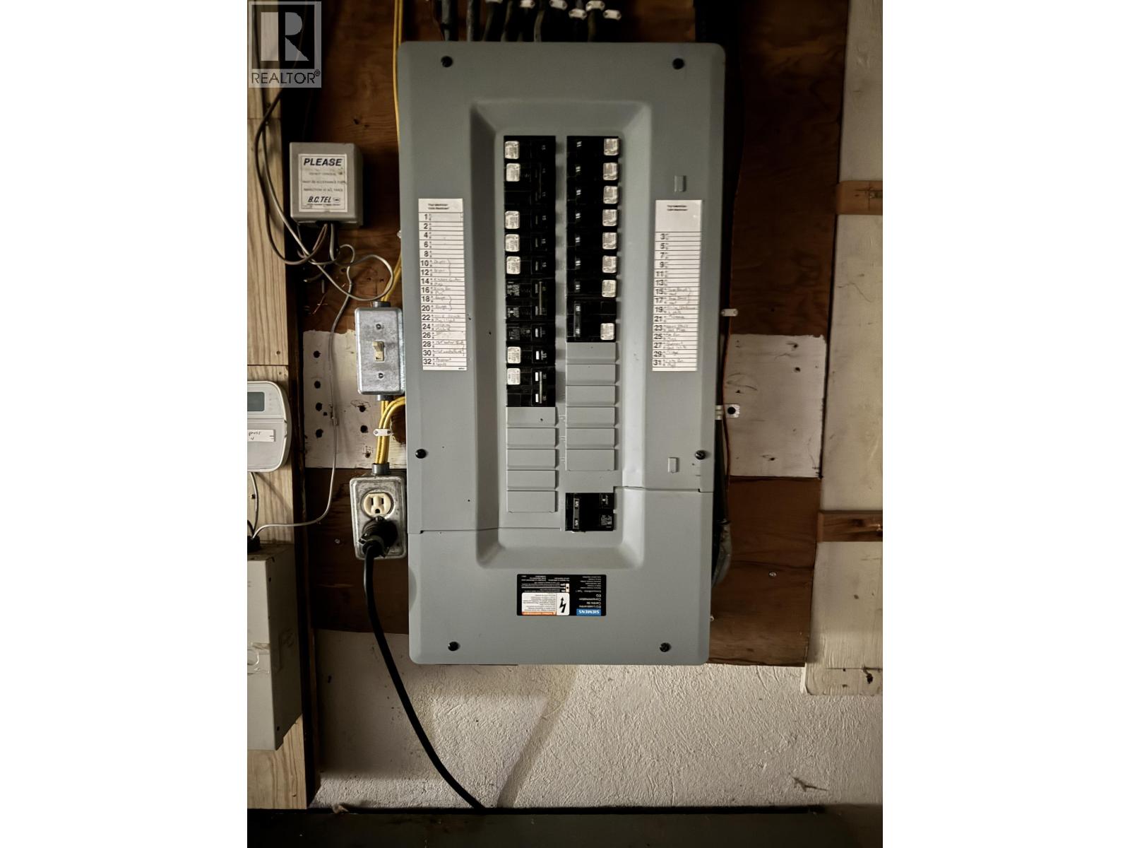 4723 WALSH AVENUE - 23