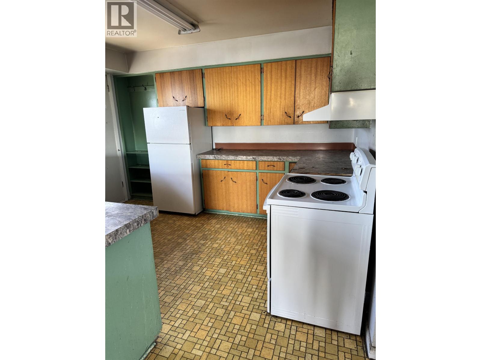 4723 WALSH AVENUE - 4