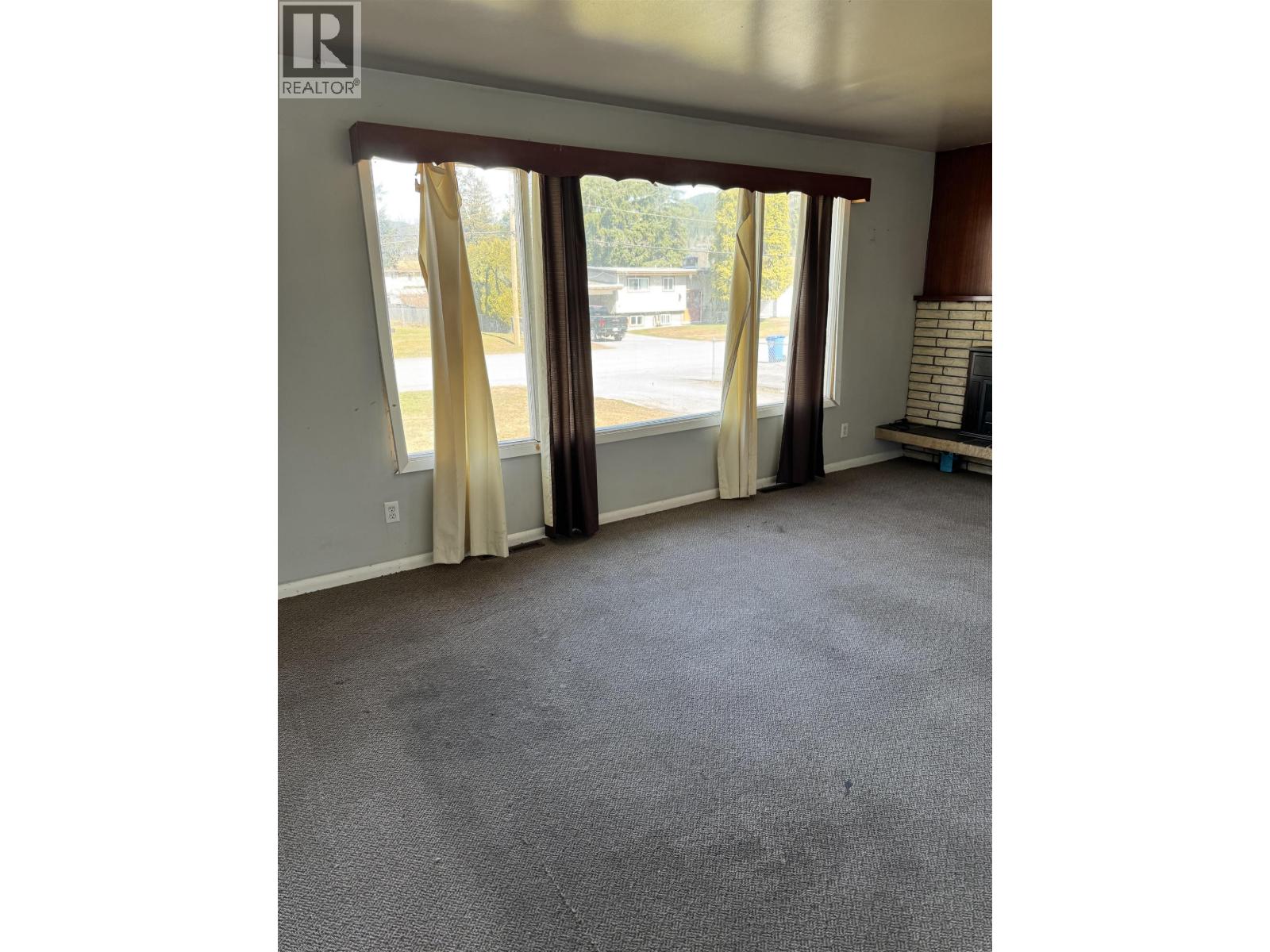 4723 WALSH AVENUE - 9