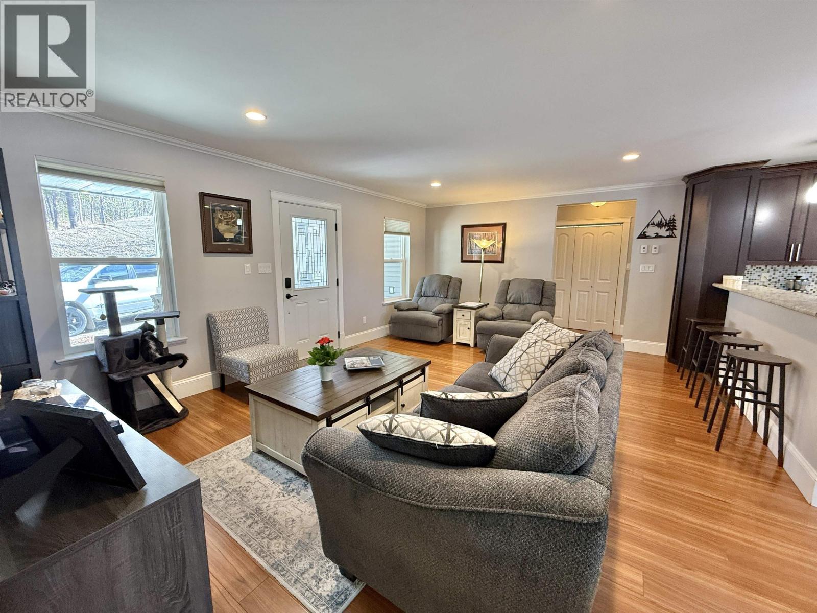 1222 HLADY ROAD - 11