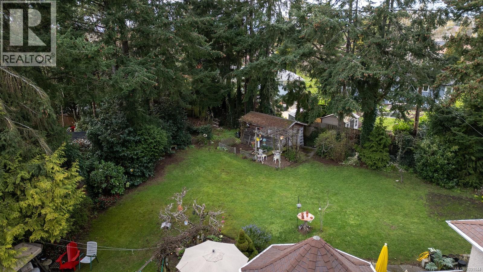  2832 Cadboro Bay Road, Oak Bay