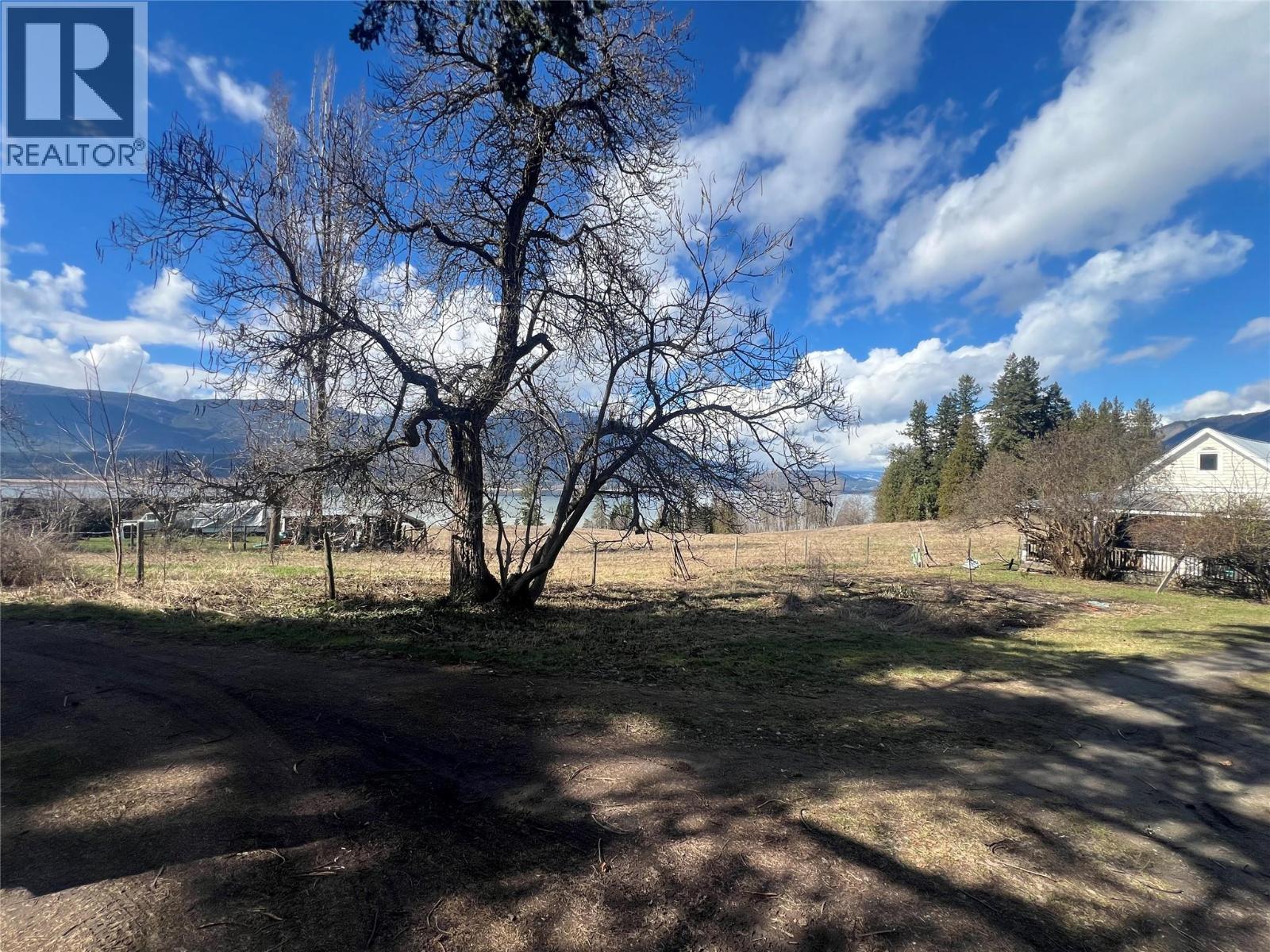 2351 LAKESHORE ROAD NE - 21