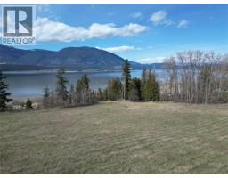 2351 Lakeshore Road Ne, Salmon Arm, BC V1E3X9 Photo 14