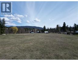 2351 Lakeshore Road Ne, Salmon Arm, BC V1E3X9 Photo 16