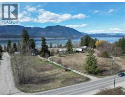 2351 Lakeshore Road Ne, Salmon Arm, BC V1E3X9 Photo 18