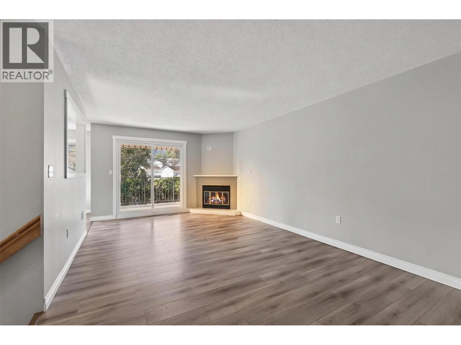 1453 OKANAGAN AVENUE NE - 19