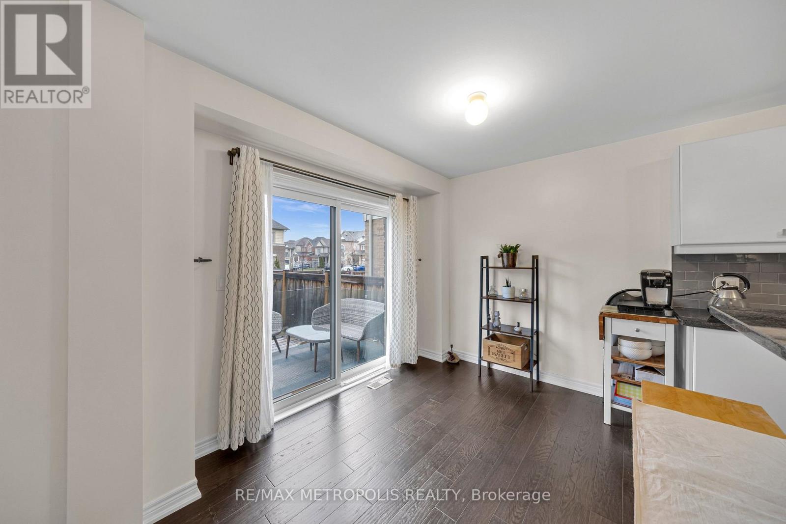 16 TREETOPS BOULEVARD - 13