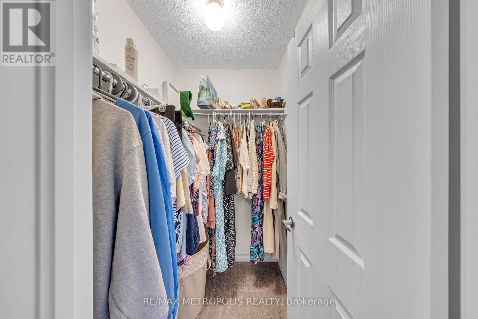 16 TREETOPS BOULEVARD - 25