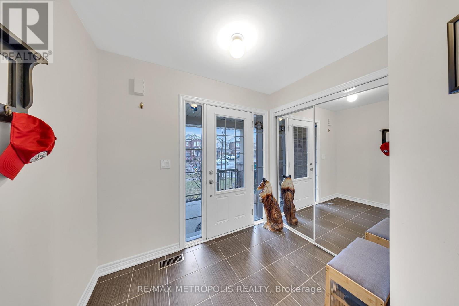 16 TREETOPS BOULEVARD - 4