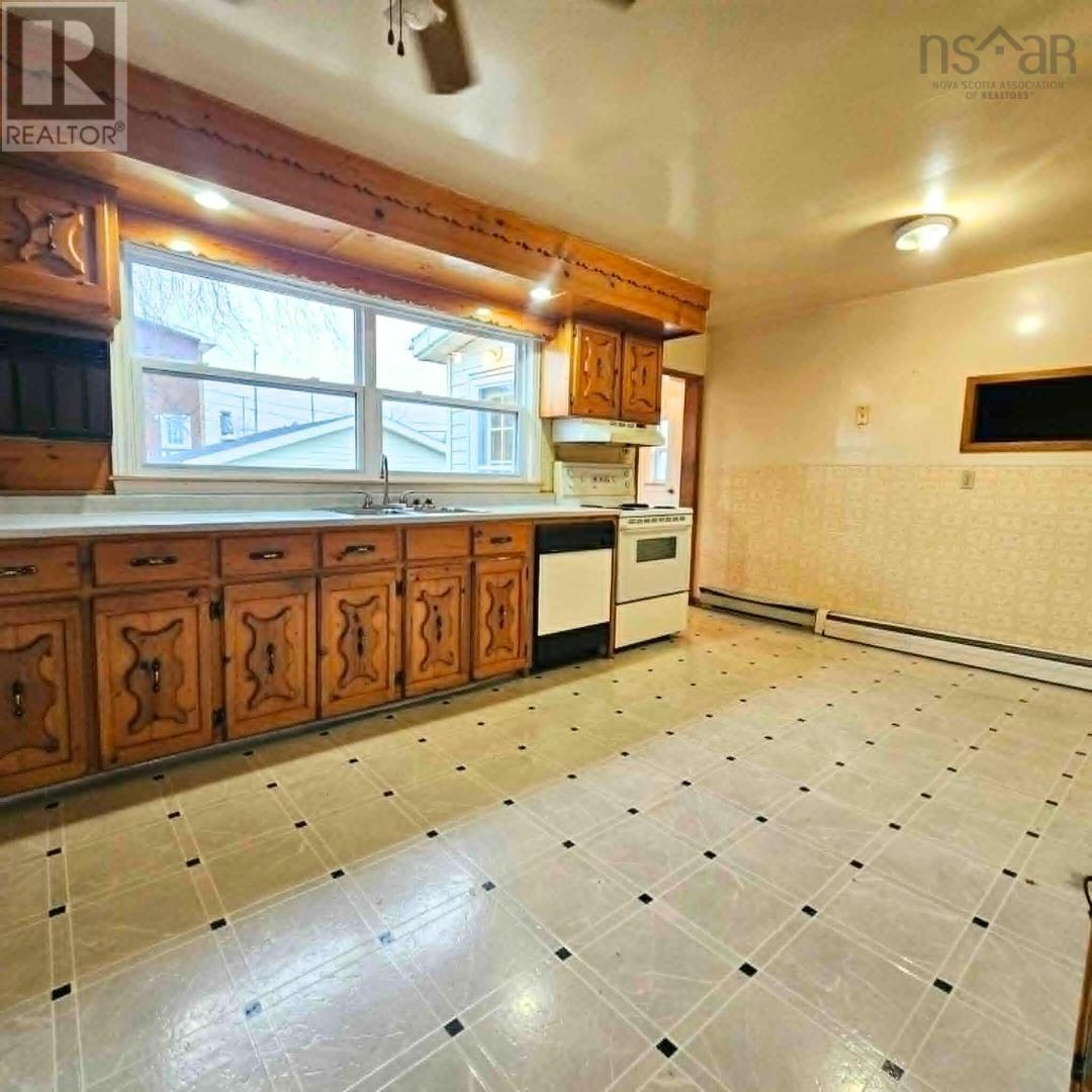 Property 7 of 28 of 292 Cherry Street