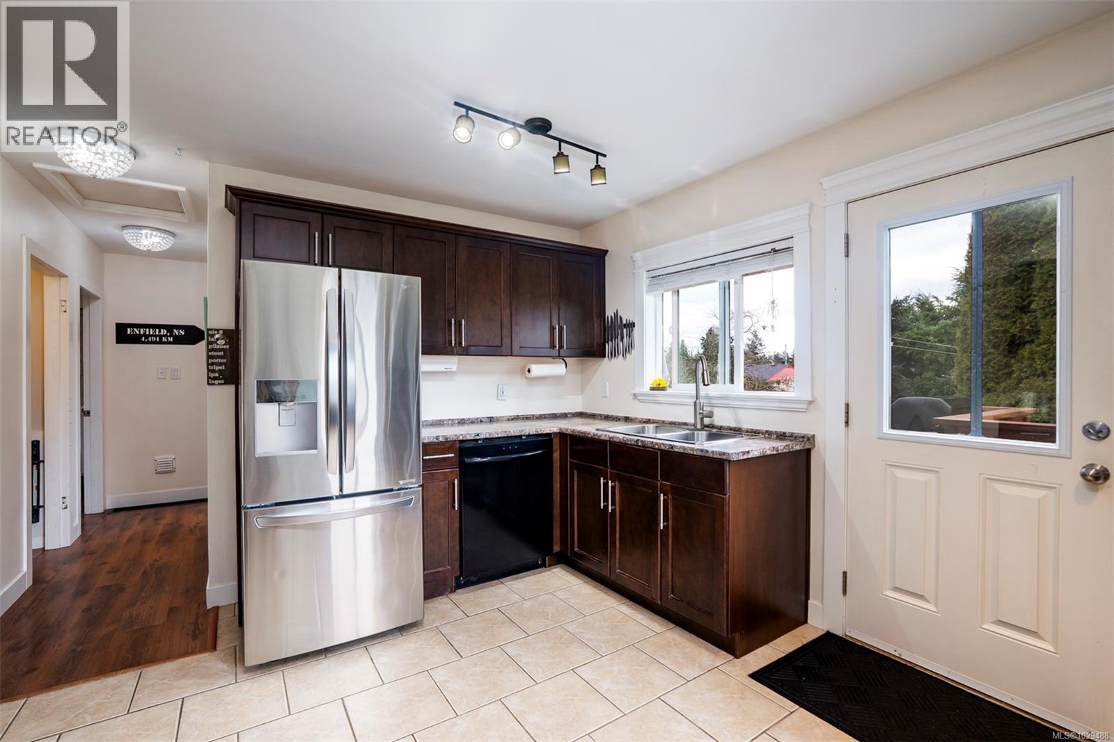 150 WAKESIAH AVE - 4