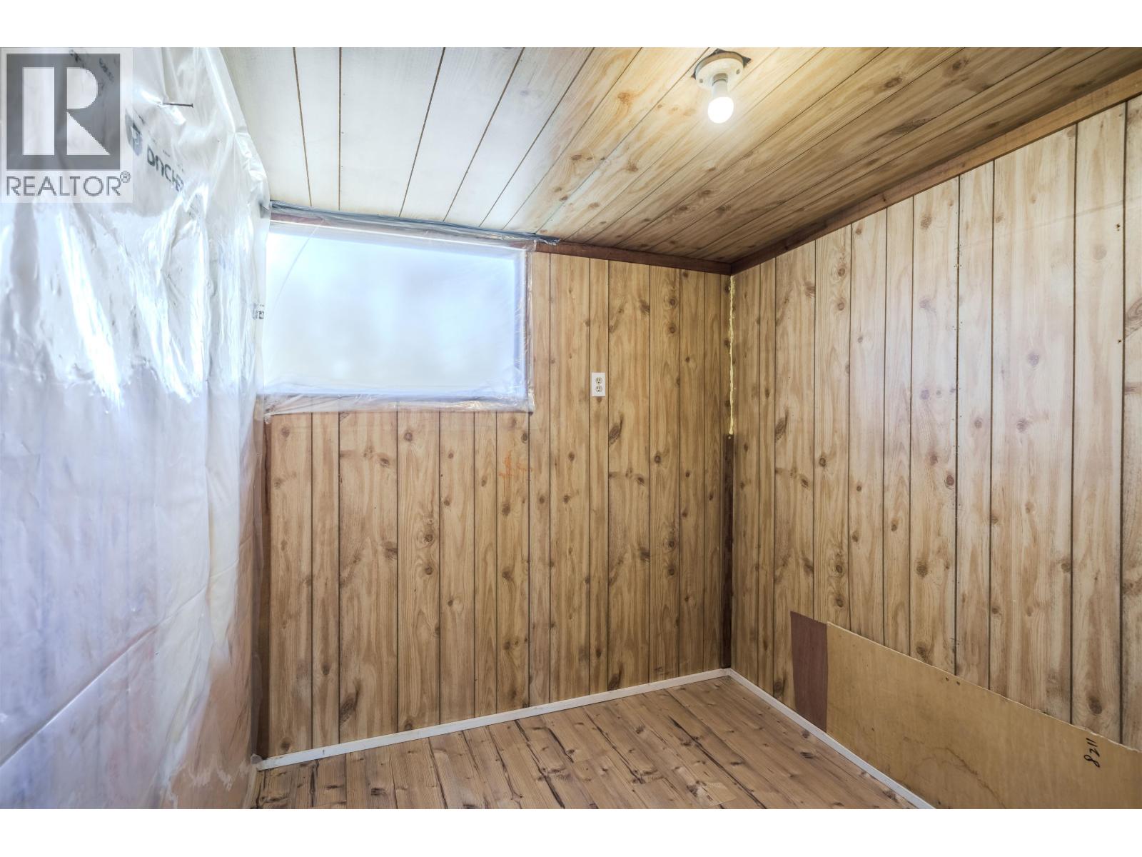 5469 SAUNDERS CRESCENT - 15