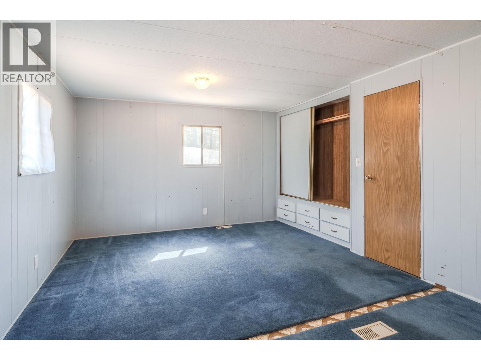 5469 SAUNDERS CRESCENT - 7