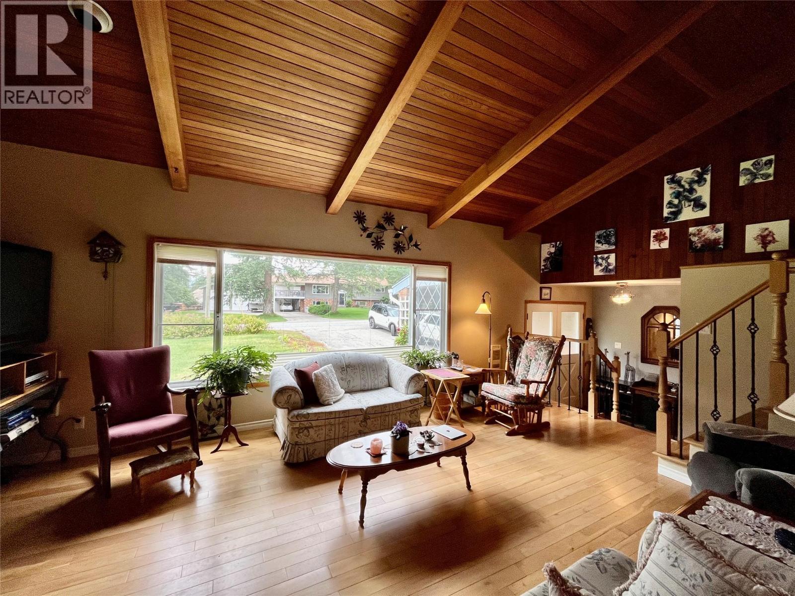 609 10TH AVENUE NW - 9