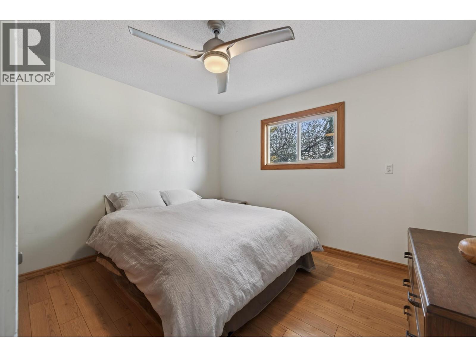 1034 LAROQUE STREET - 14