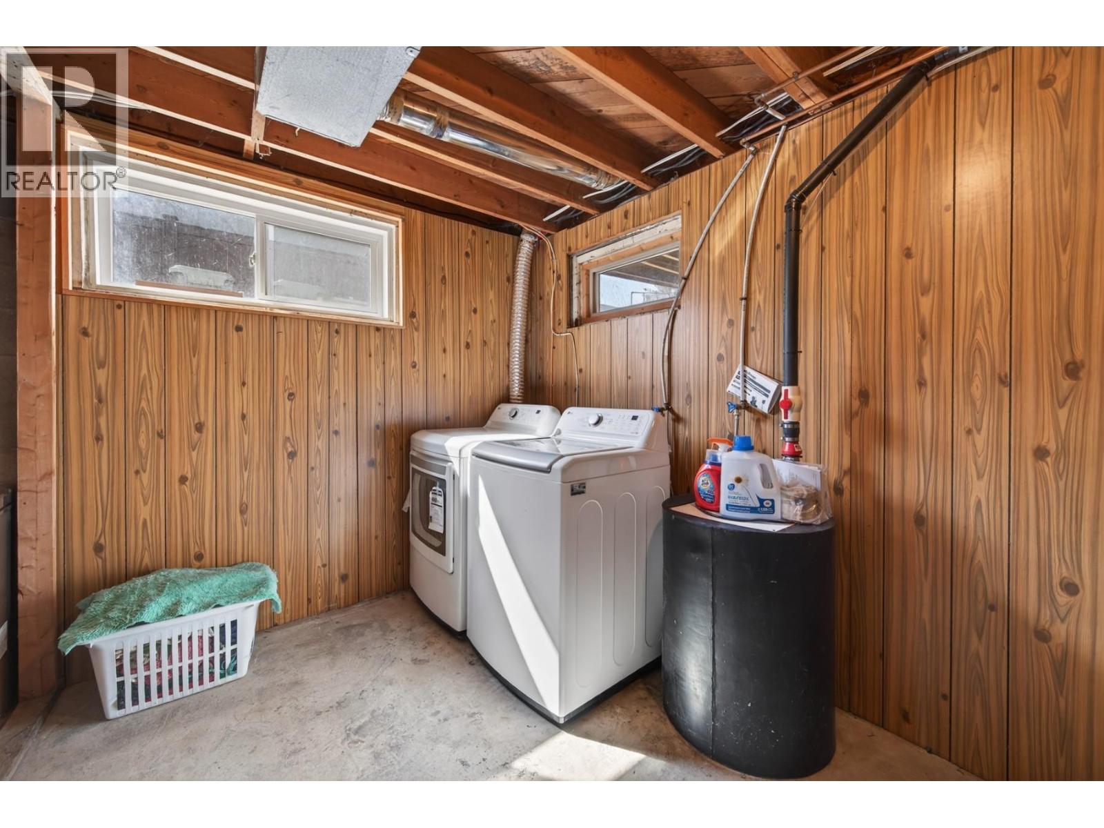 1034 LAROQUE STREET - 18