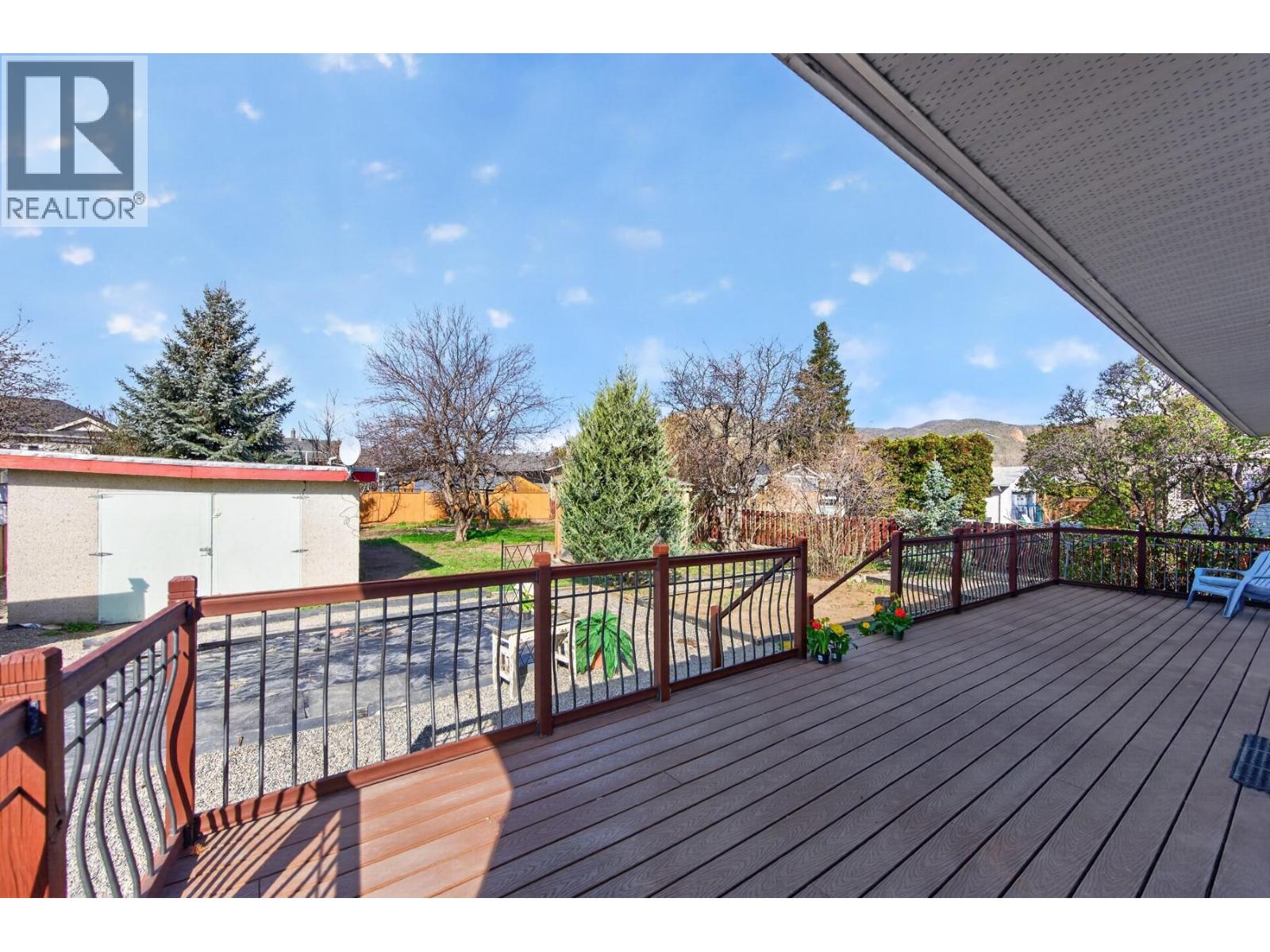 1034 LAROQUE STREET - 21