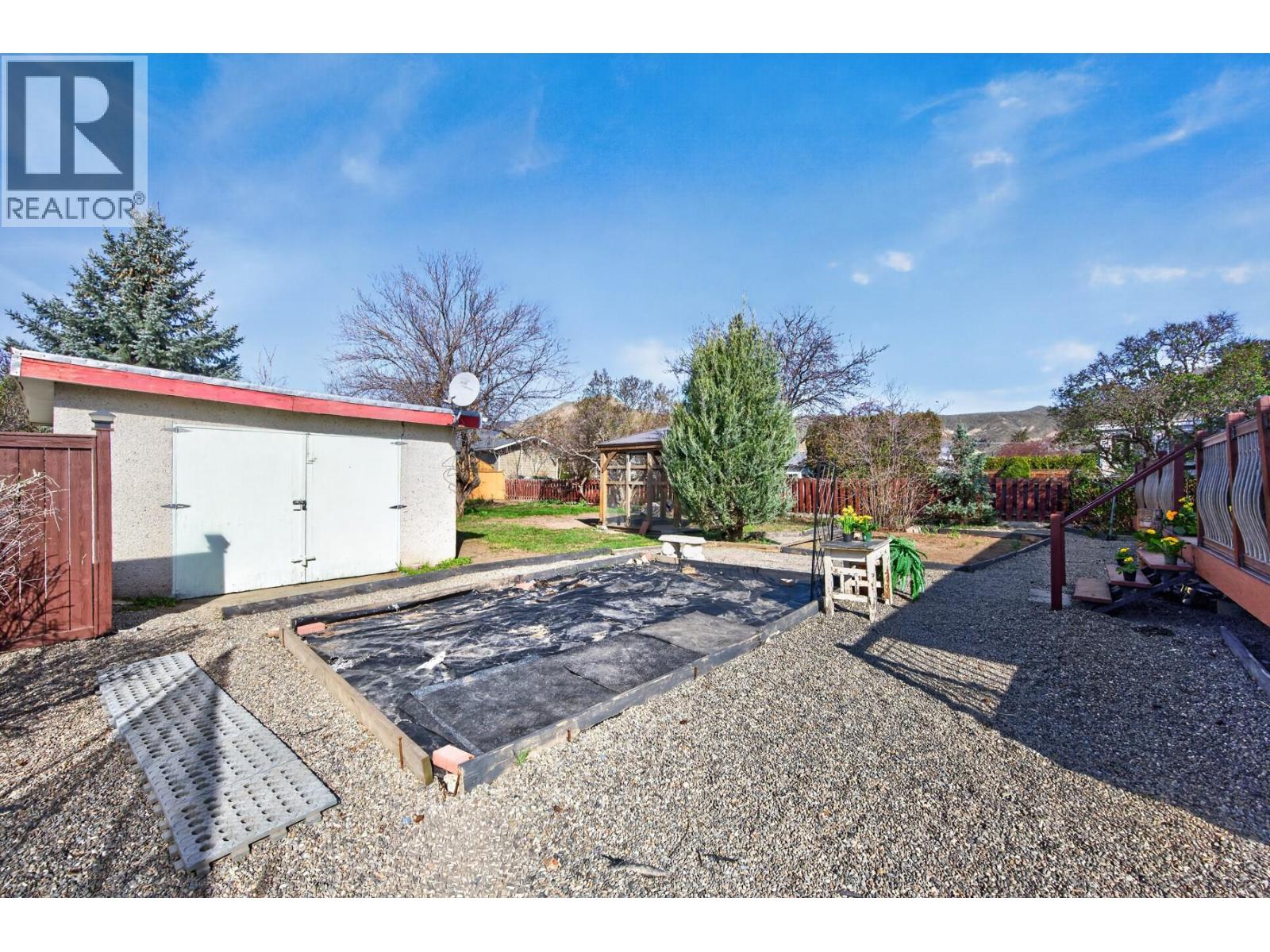 1034 LAROQUE STREET - 22