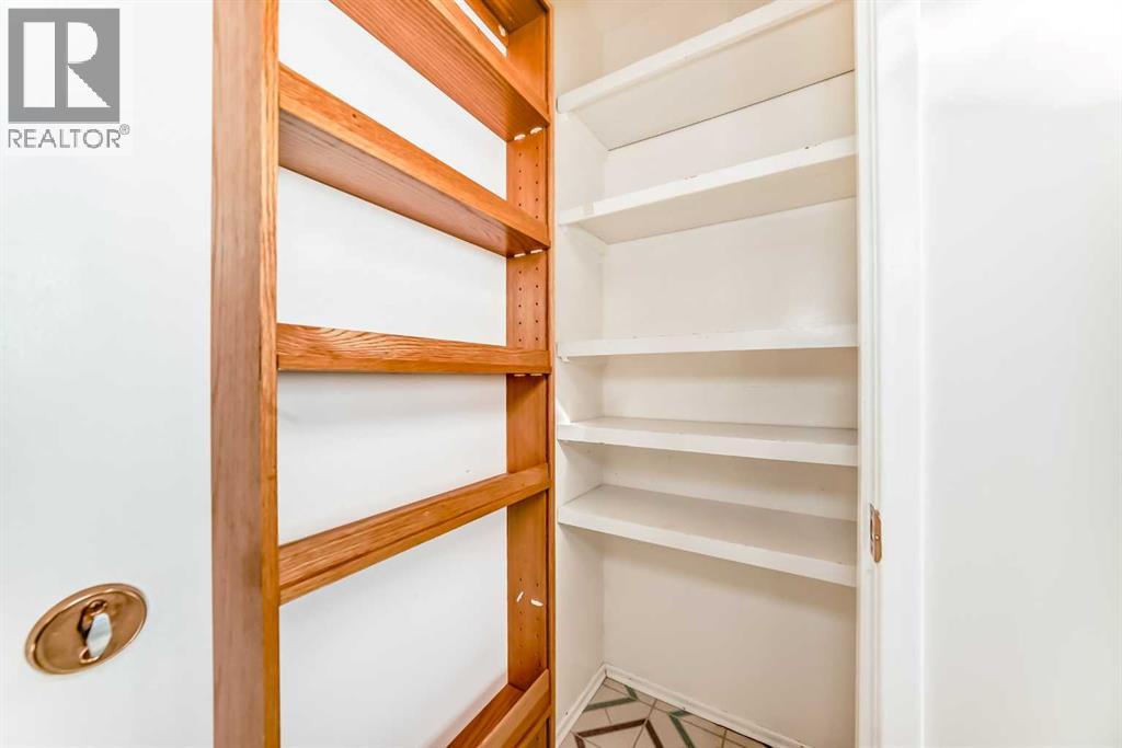 Single Family House Bi-level for Sale in  Huntham Road NE Huntington Hills Calgary 