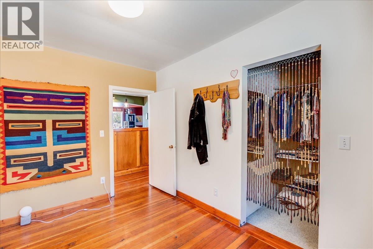 210 PARK STREET - 18