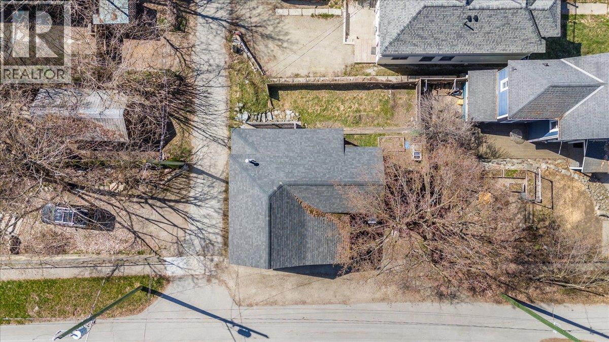 210 PARK STREET - 39