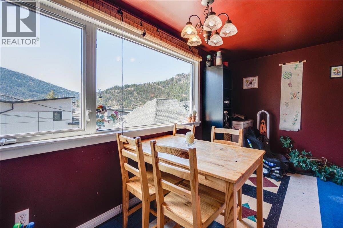 210 PARK STREET - 14