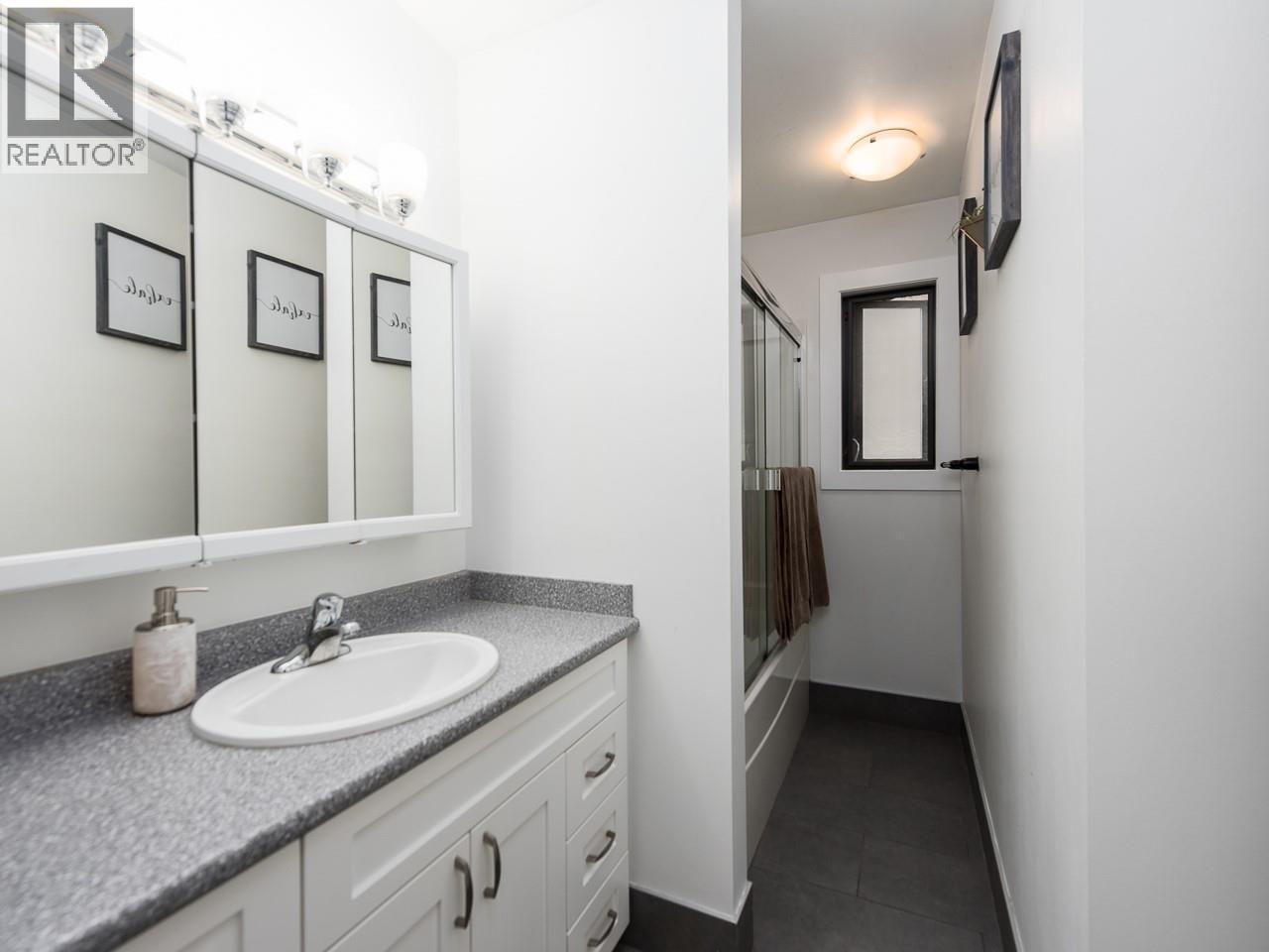 2180 SIFTON AVENUE - 14