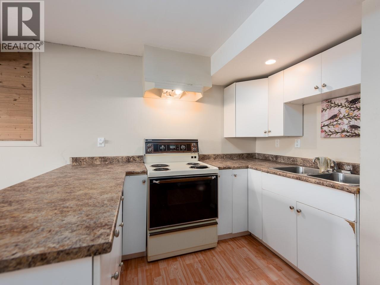 2180 SIFTON AVENUE - 15