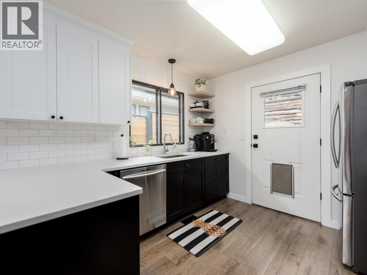 2180 SIFTON AVENUE - 9