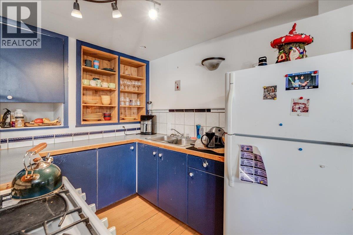 210 PARK STREET - 30