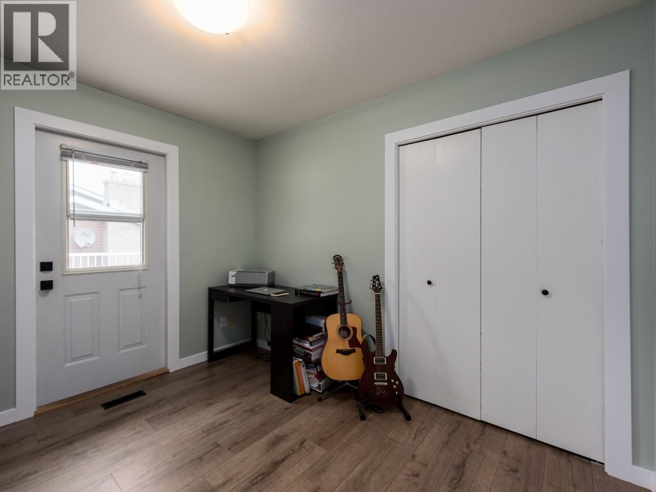 2180 SIFTON AVENUE - 13