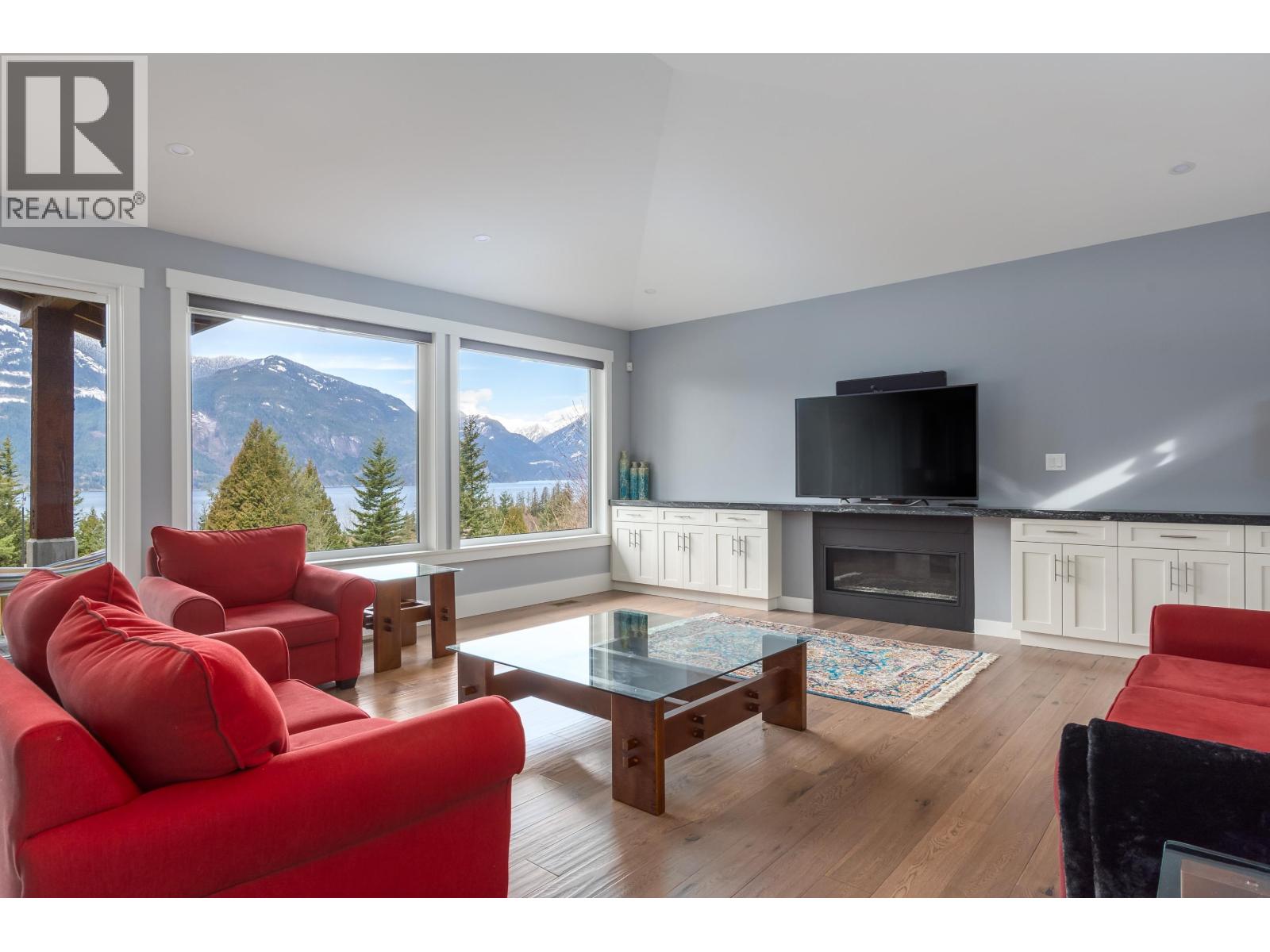 1 300 FURRY CREEK DRIVE, West Vancouver